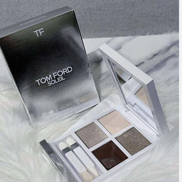 Tom Ford Soleil Neige Eye Color Quad, 01 LUMIERE D'HIVER, Full Size .24Oz/7g NIB - Picture 1 of 7